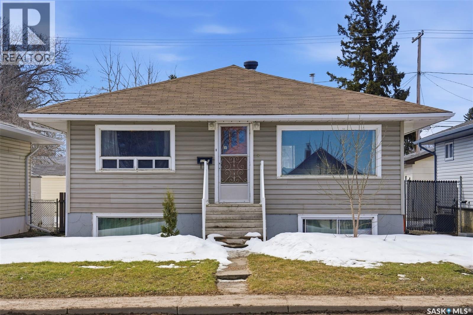 439 22nd STREET E, Prince Albert, Saskatchewan