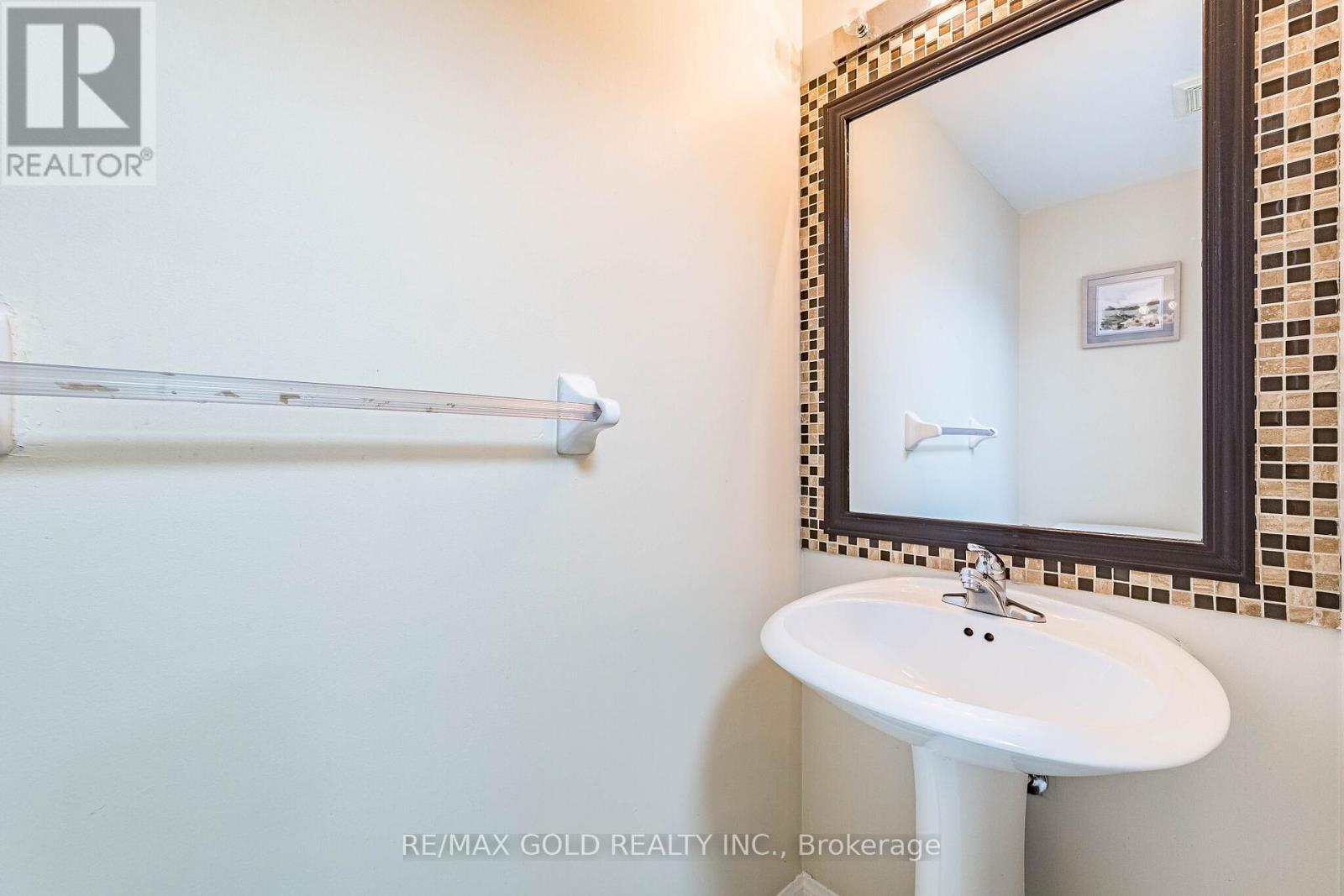 11 Ponymeadow Way, Brampton, Ontario  L6X 0M2 - Photo 16 - W13133936
