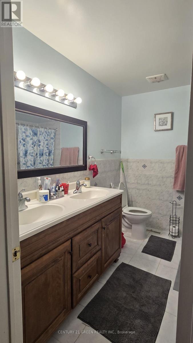 849 Millworks Crescent, Mississauga, Ontario  L5V 1C4 - Photo 22 - W13136990