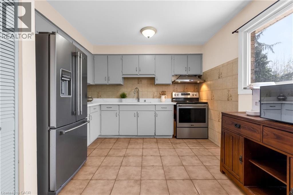 102 Berkindale Drive, Hamilton, Ontario  L8E 1M5 - Photo 11 - 40823490