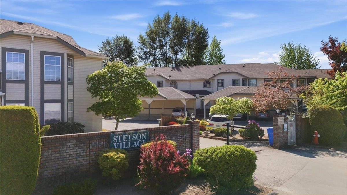 21 5750 174th Street, Surrey, British Columbia  V3S 7K3 - Photo 1 - R3123590