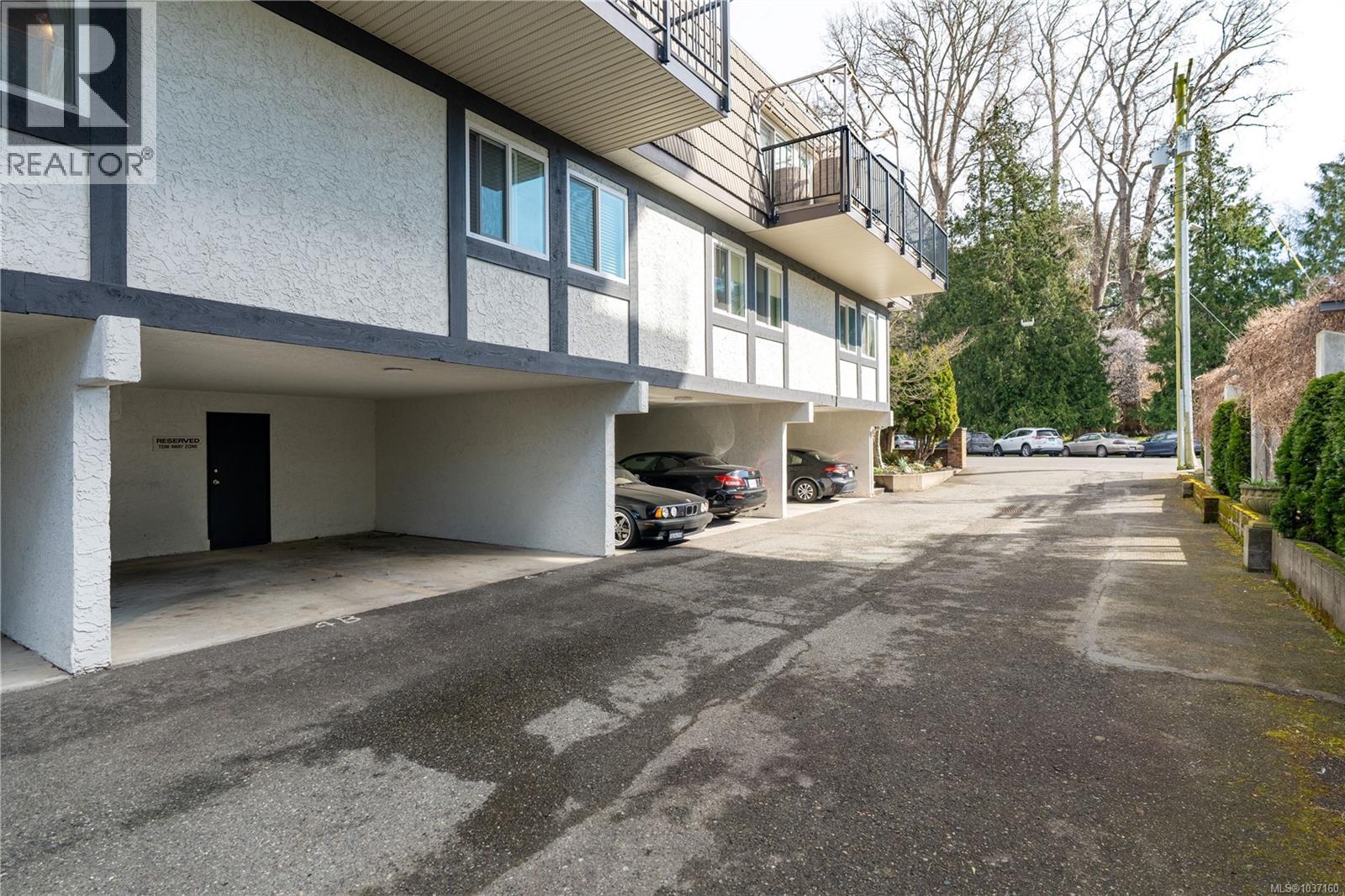 4 210 Douglas St, Victoria, British Columbia  V8V 2P2 - Photo 26 - 1037160