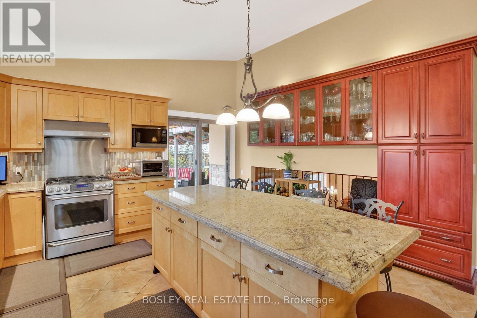 15 Hope Avenue, Niagara-On-The-Lake, Ontario  L0S 1T0 - Photo 10 - X12898476