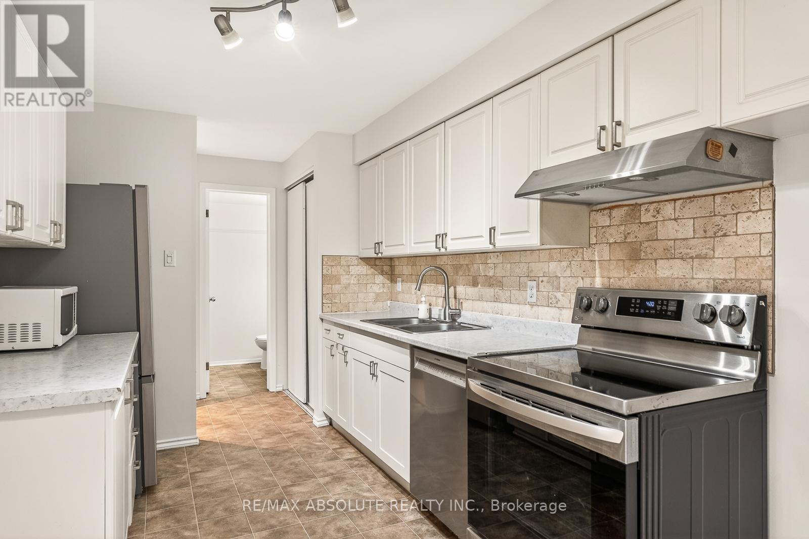 5b - 762 St. Andre Drive, Ottawa, Ontario  K1C 4S7 - Photo 13 - X13138258