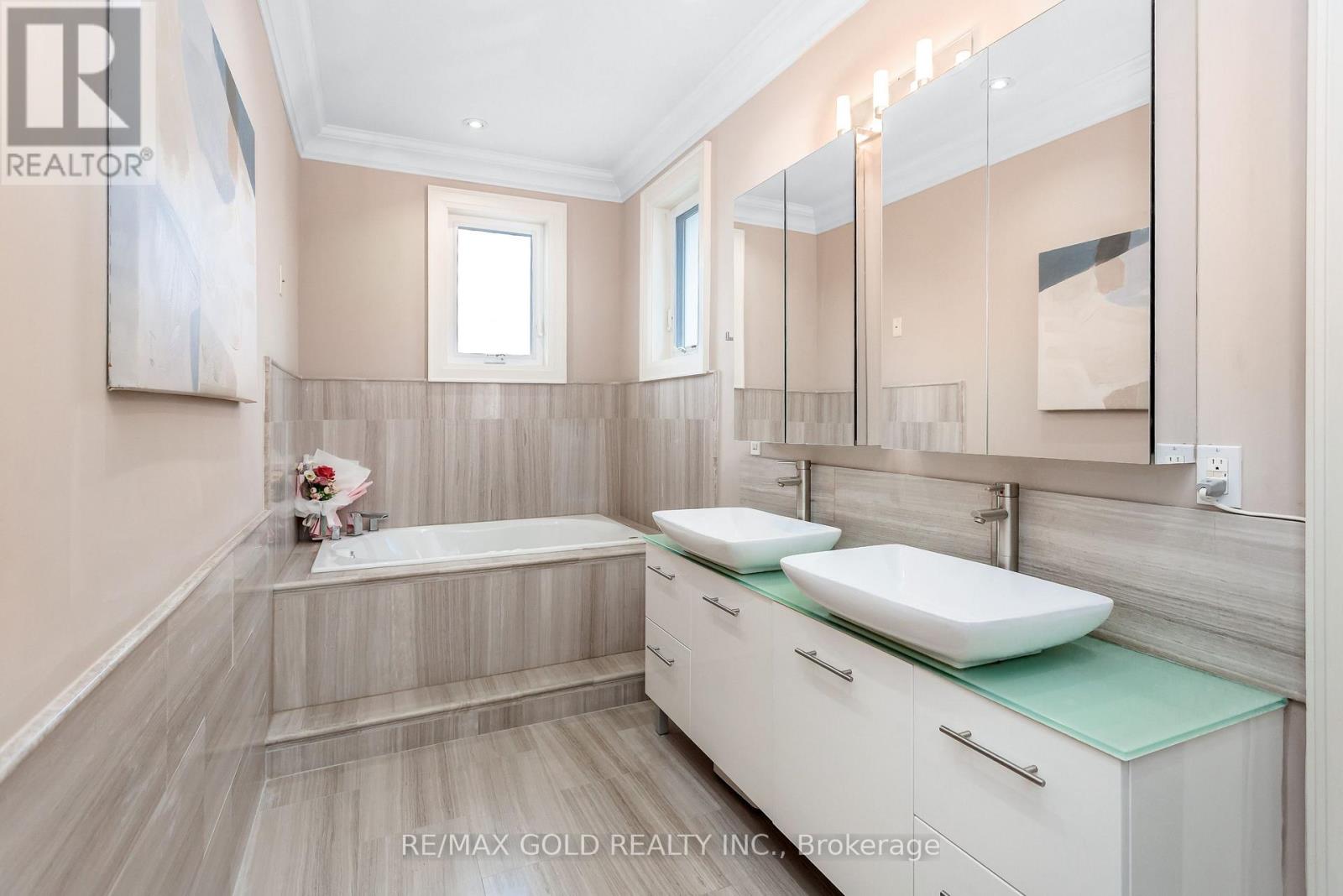 1 Lissom Crescent, Toronto, Ontario  M2R 2N9 - Photo 24 - C13136042