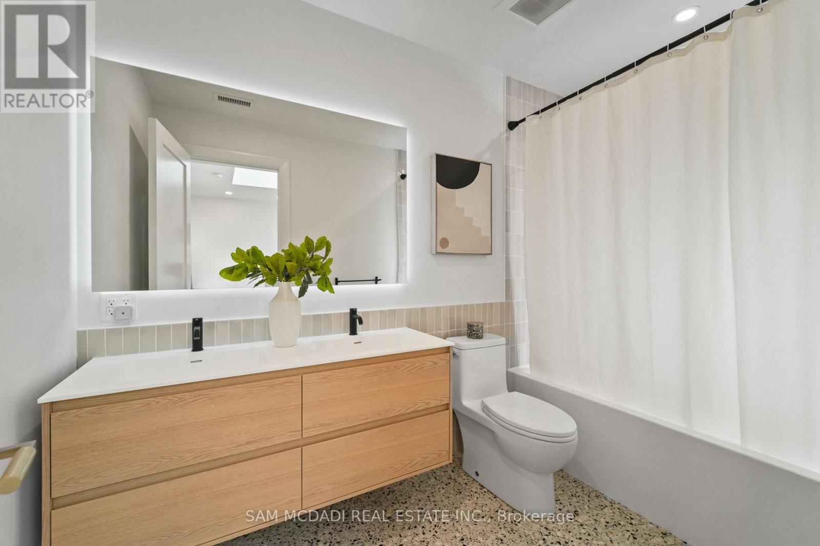 130 Lake Promenade, Toronto, Ontario  M8W 1A5 - Photo 28 - W13118032