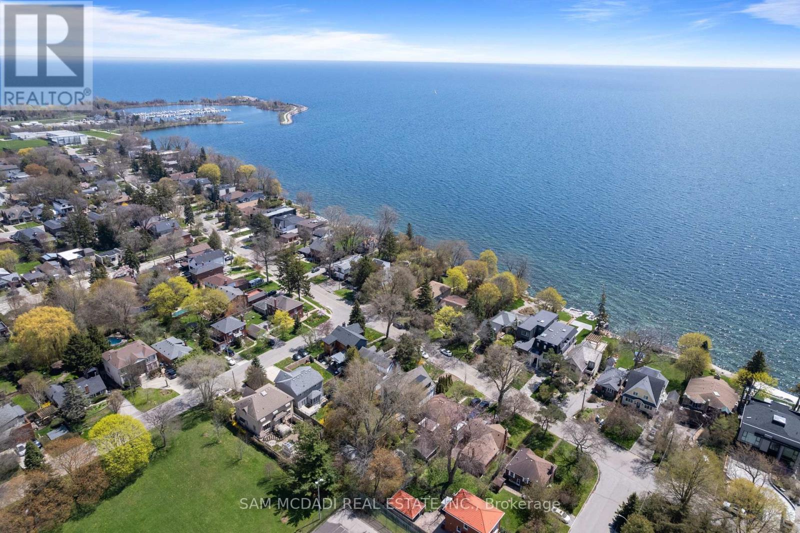 130 Lake Promenade, Toronto, Ontario  M8W 1A5 - Photo 45 - W13118032