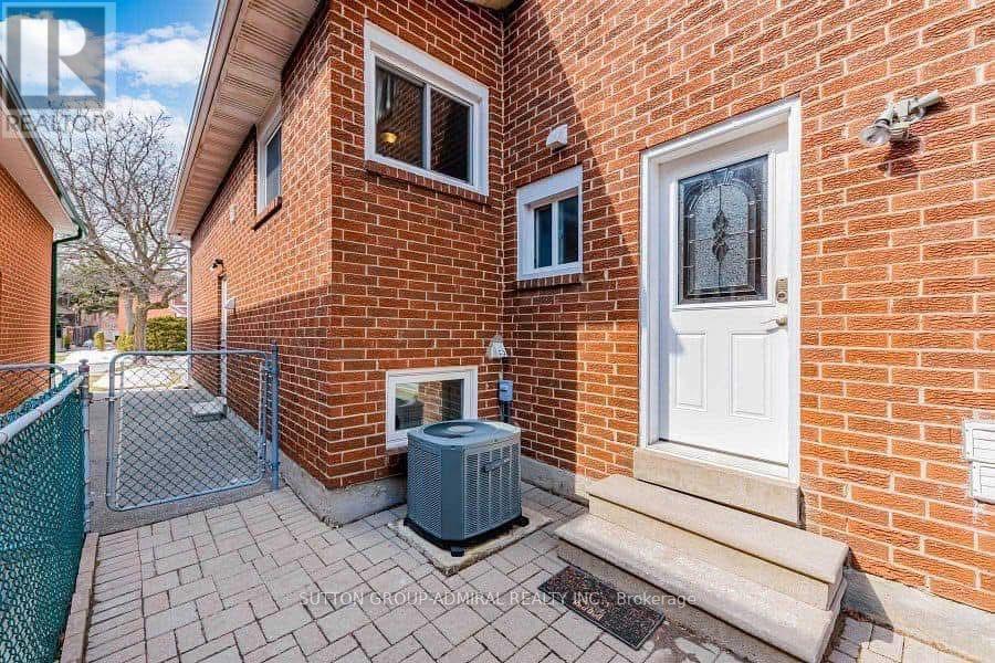 Upper Level - 123 Cherry Hills Road, Vaughan, Ontario  L4K 1M3 - Photo 5 - N13138276
