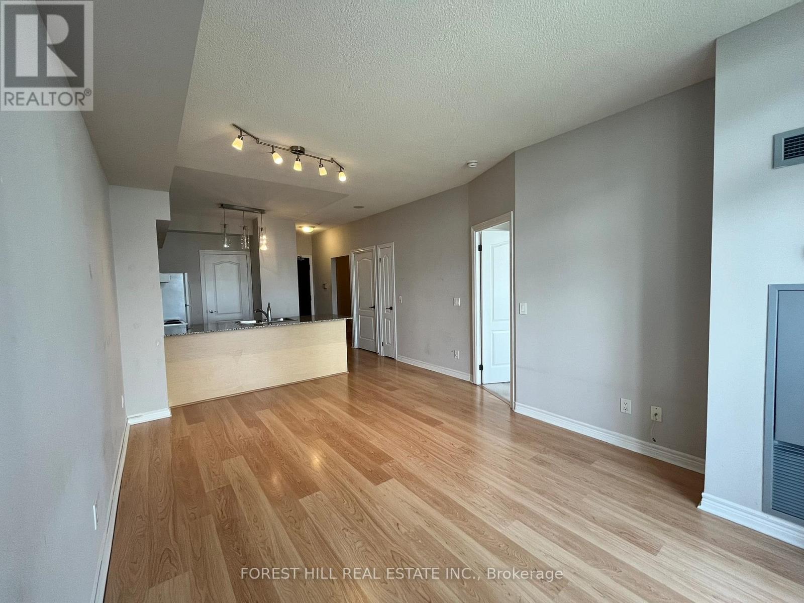 1608 - 15 North Park Road, Vaughan, Ontario  L4J 0A1 - Photo 11 - N13138330