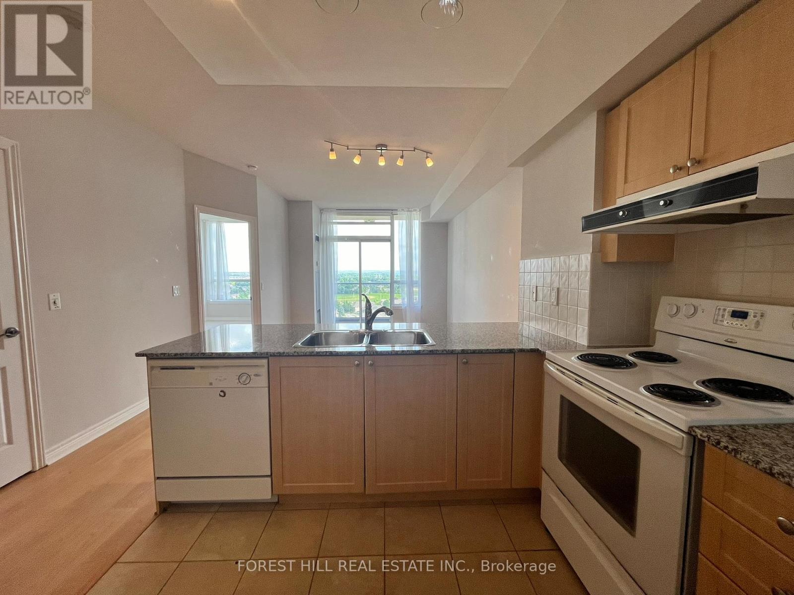 1608 - 15 North Park Road, Vaughan, Ontario  L4J 0A1 - Photo 6 - N13138330