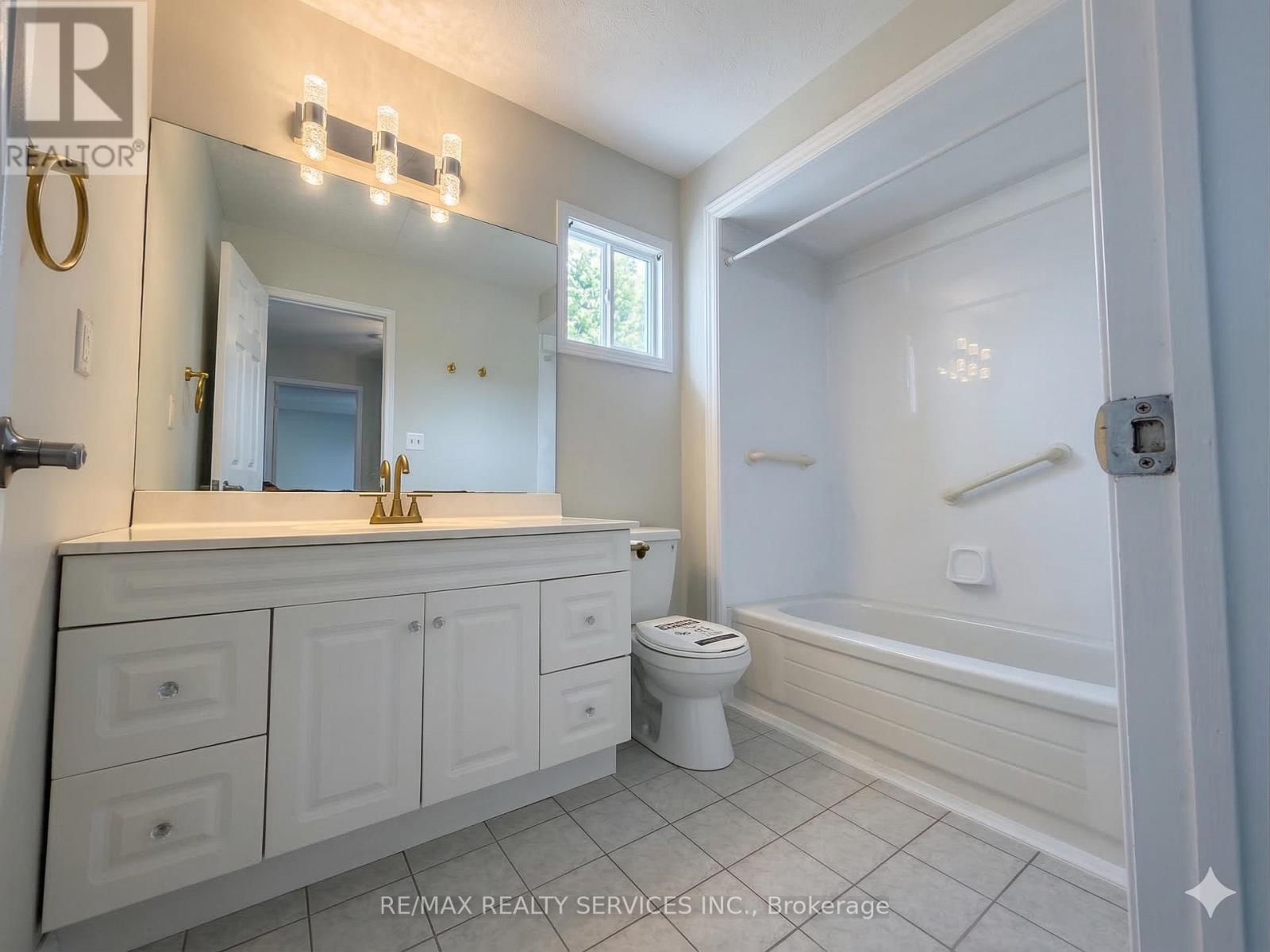 67 Livingstone Street W, Barrie, Ontario  L4N 7J2 - Photo 20 - S13138272