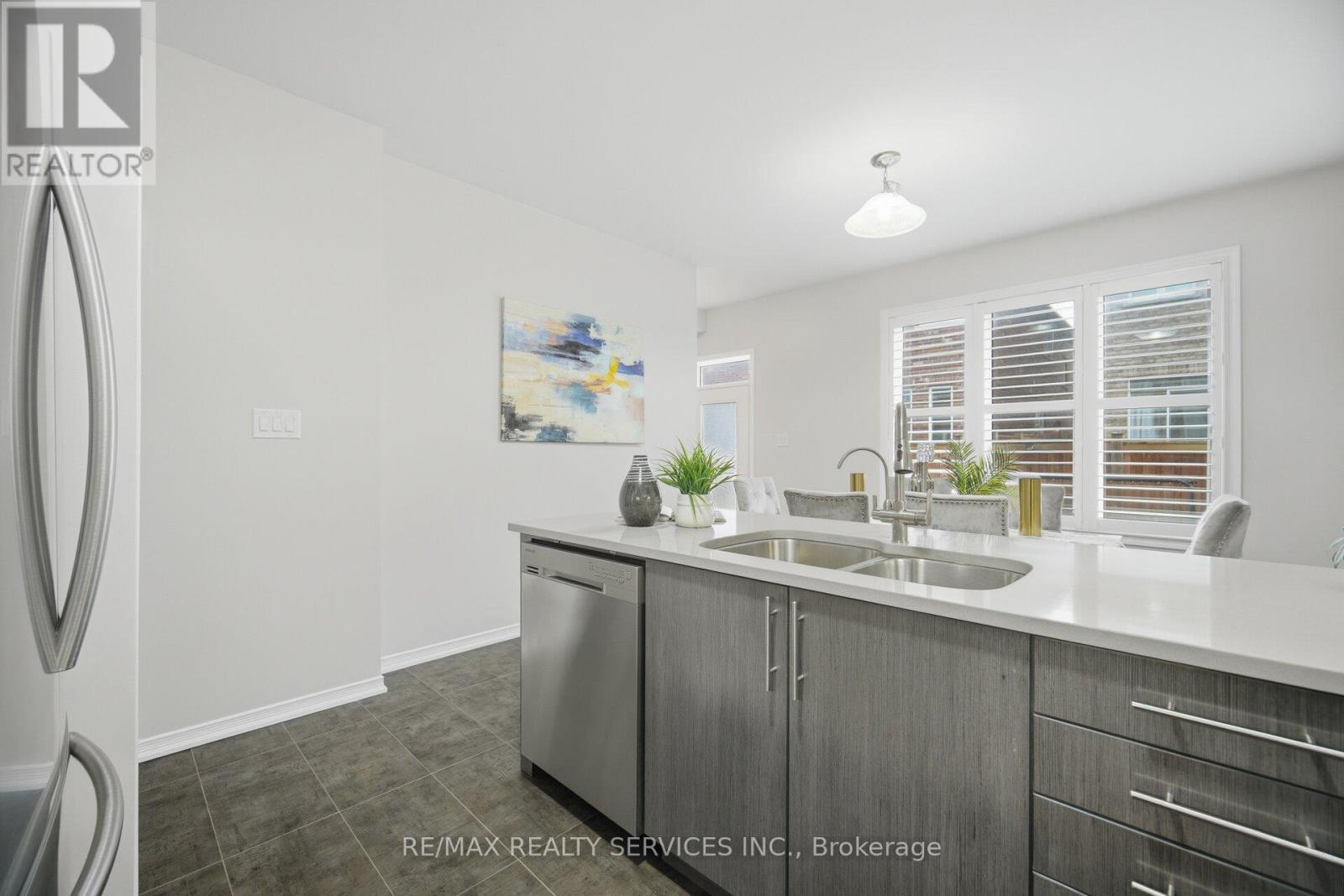 25 Baffin Crescent, Brampton, Ontario  L7A 4K7 - Photo 11 - W13138248