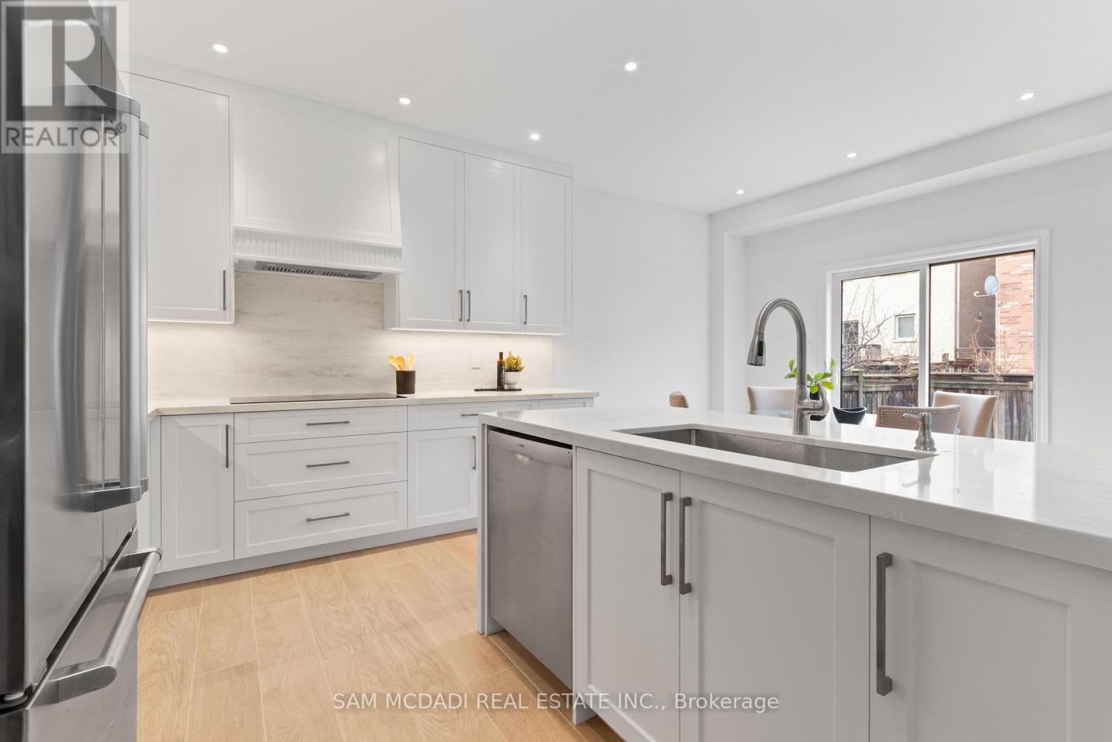 20 Iverson Drive, Brampton, Ontario  L6X 0P4 - Photo 7 - W13138250