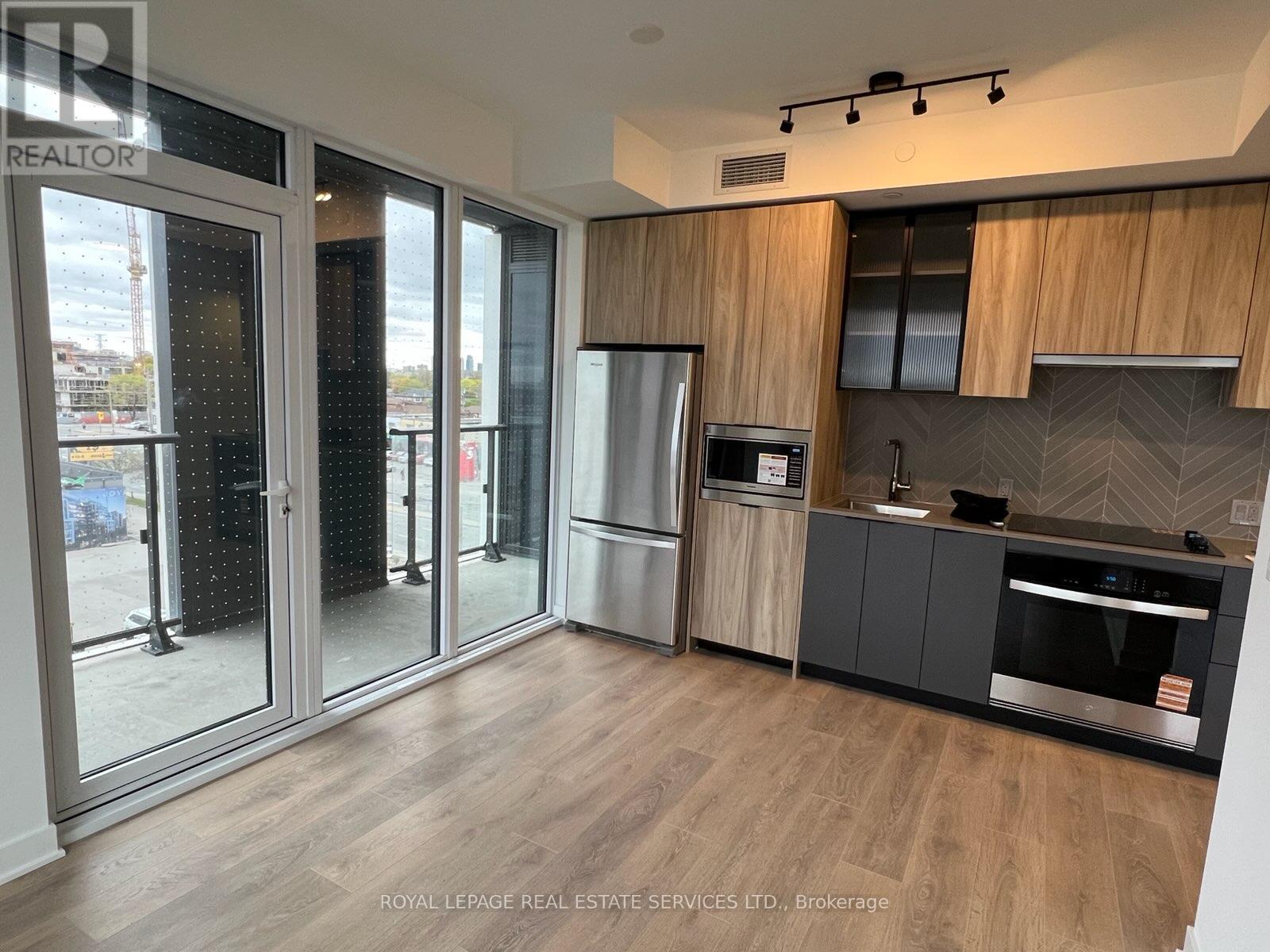412 - 1037 The Queensway, Toronto, Ontario  M8Z 0H5 - Photo 2 - W13138292
