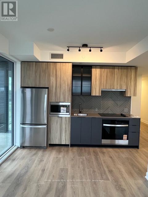 412 - 1037 The Queensway, Toronto, Ontario  M8Z 0H5 - Photo 3 - W13138292