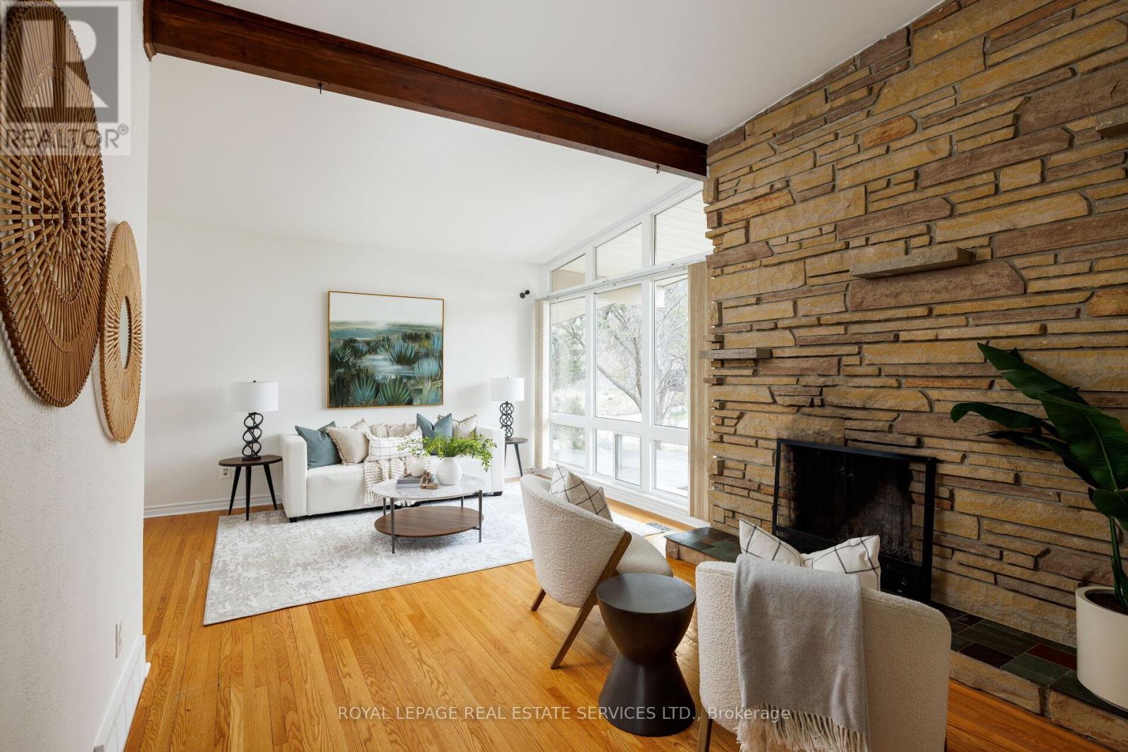 1106 Falgarwood Drive, Oakville, Ontario  L6H 1N9 - Photo 6 - W13138316