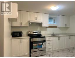 448 ELMWOOD AVENUE, Richmond Hill, Ontario
