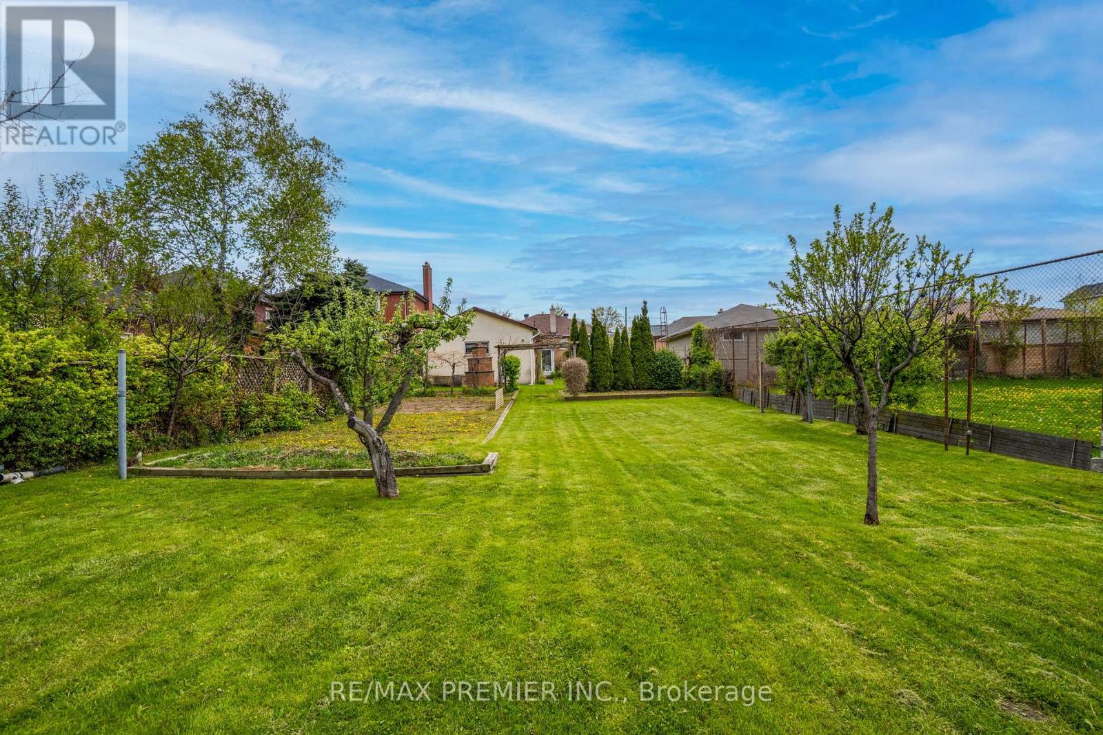 436 Rustic Road, Toronto, Ontario  M6L 1W9 - Photo 23 - W13136588
