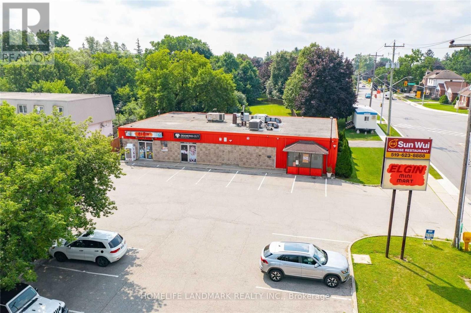 79 Elgin Street N, Cambridge, Ontario  N1R 5H4 - Photo 2 - X13138270