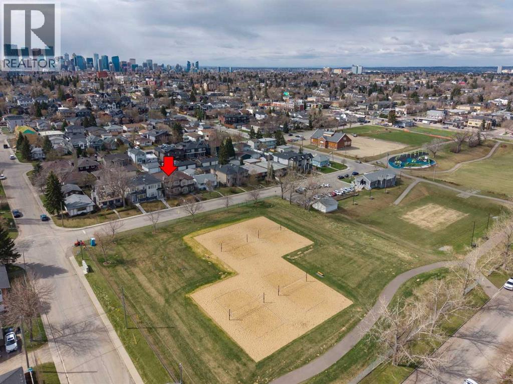 229 29 Avenue NE, Calgary, Alberta