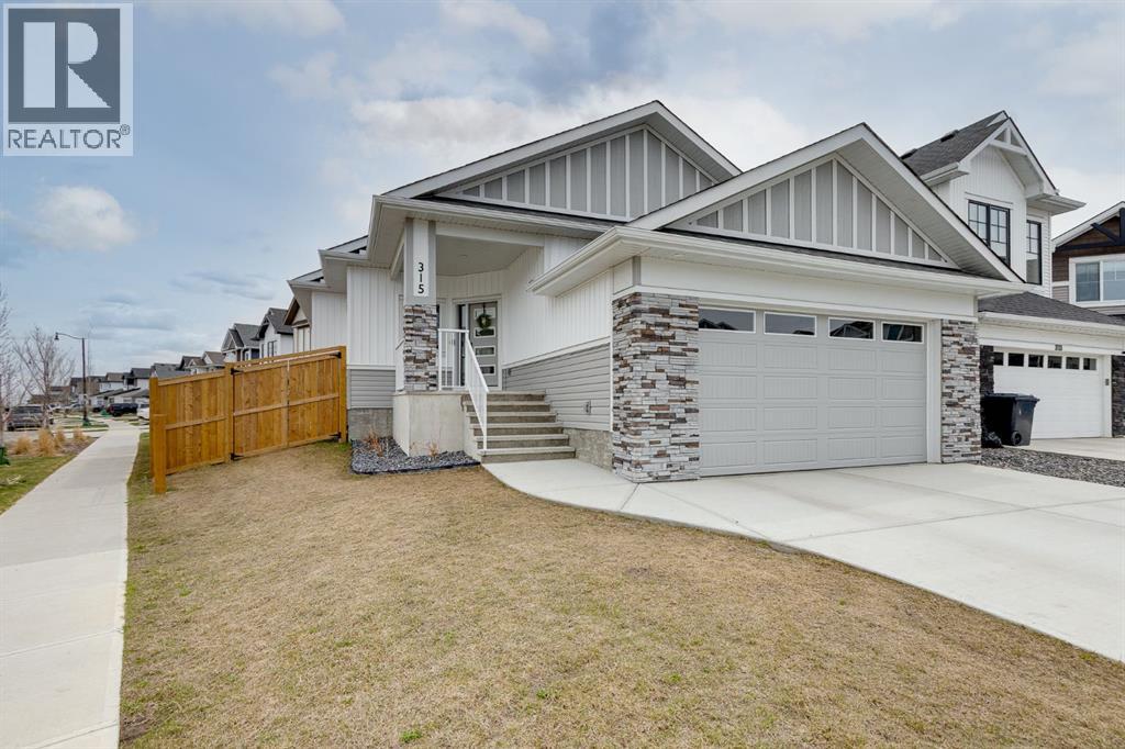 315 Monterey Place SE, High River, Alberta