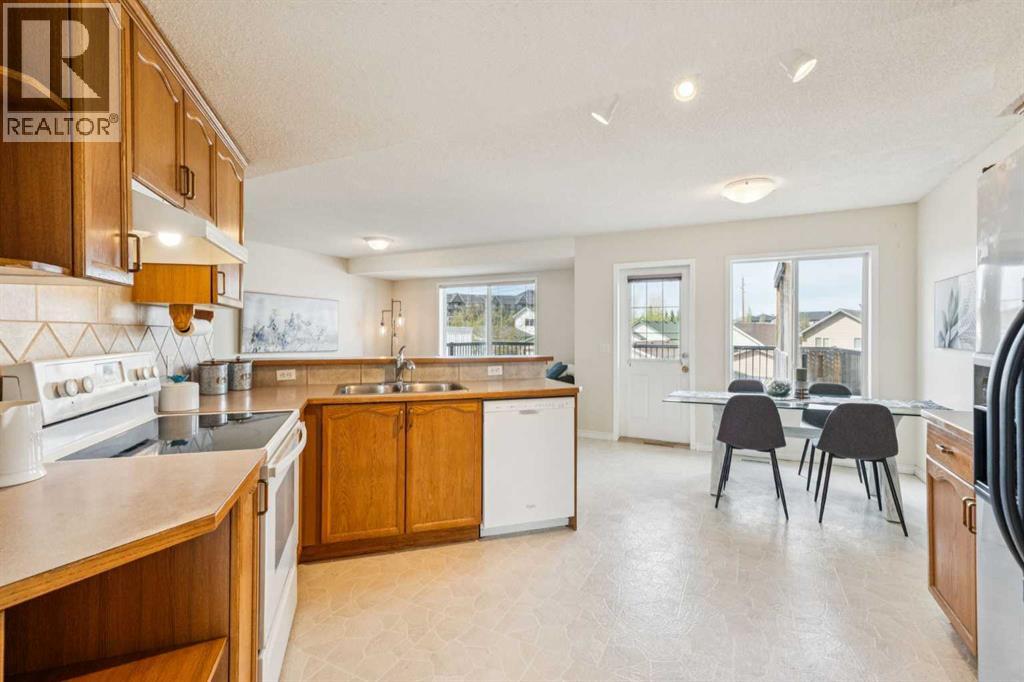182 Bridlewood Close SW, Calgary, Alberta  T2Y 3N4 - Photo 14 - A2310050