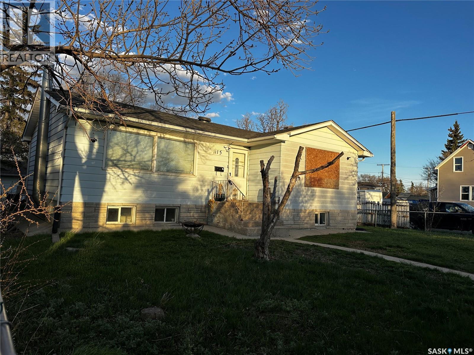 1175 Wallace Street, Regina, Saskatchewan  S4A 1K8 - Photo 1 - SK035905