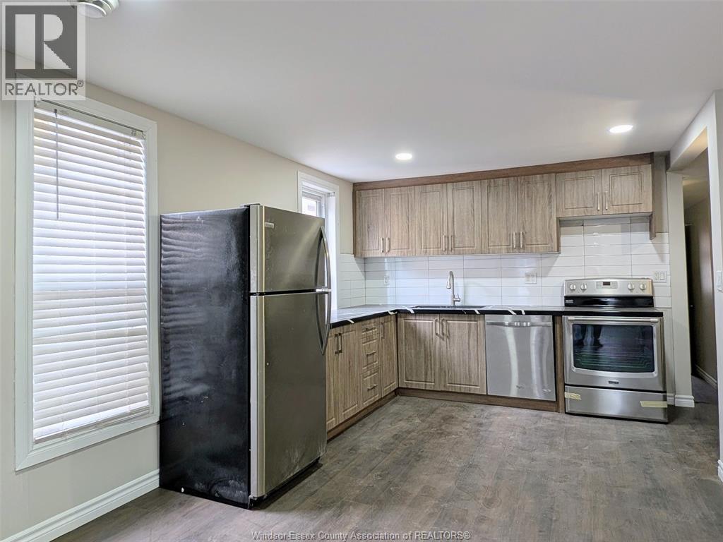 22 UNIVERSITY AVENUE East Unit# UPPER, Windsor, Ontario
