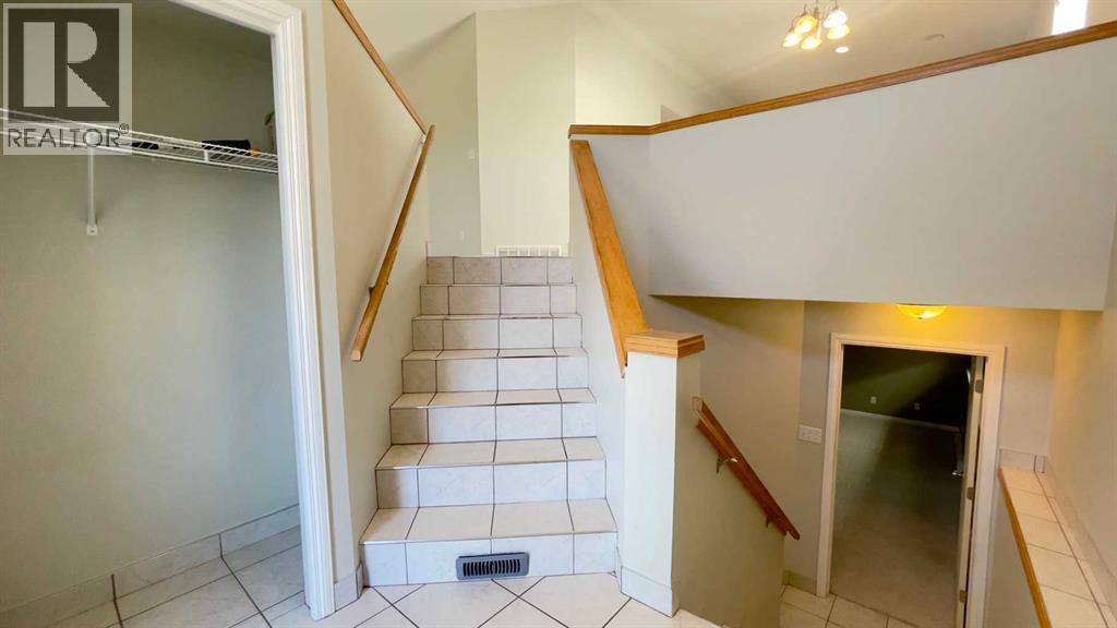 34 Blackfoot Road W, Lethbridge, Alberta  T1K 7P5 - Photo 12 - A2300771