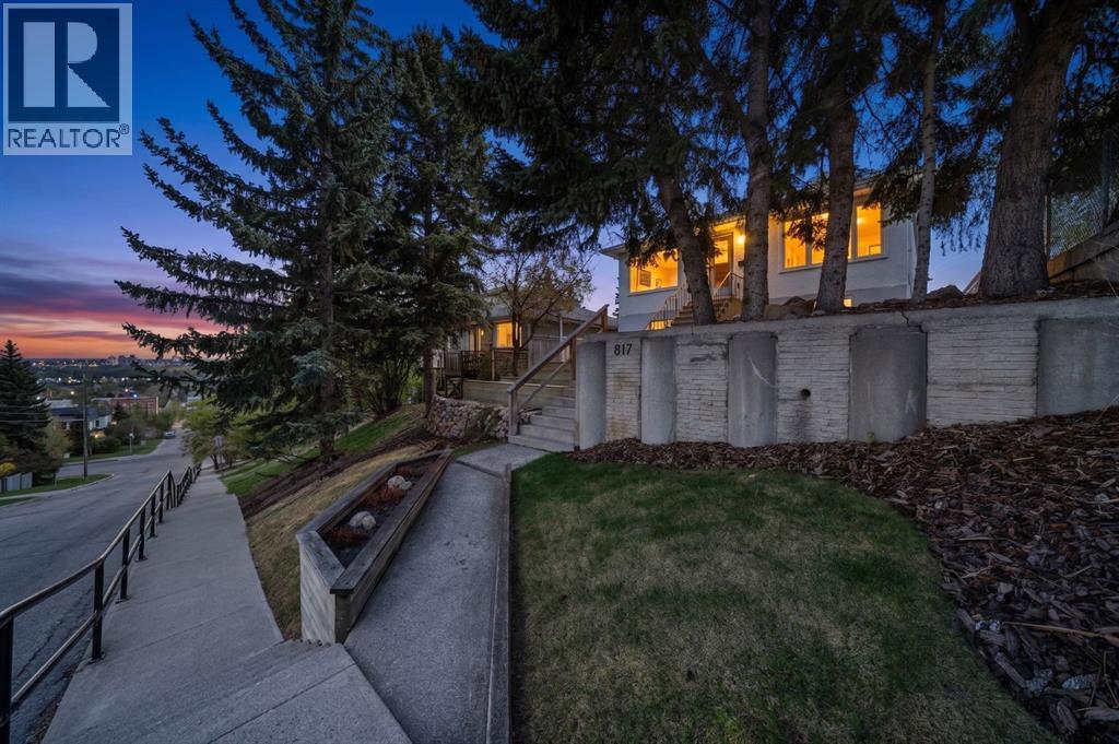 817 17 Avenue SE, Calgary, Alberta  T2G 1J2 - Photo 1 - A2310863
