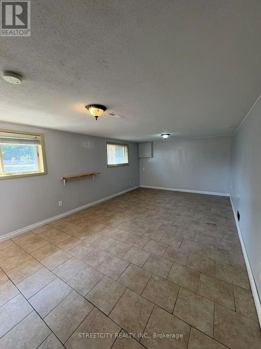 6860 Malden Road, Lasalle, Ontario  N9J 2T5 - Photo 4 - X13138354
