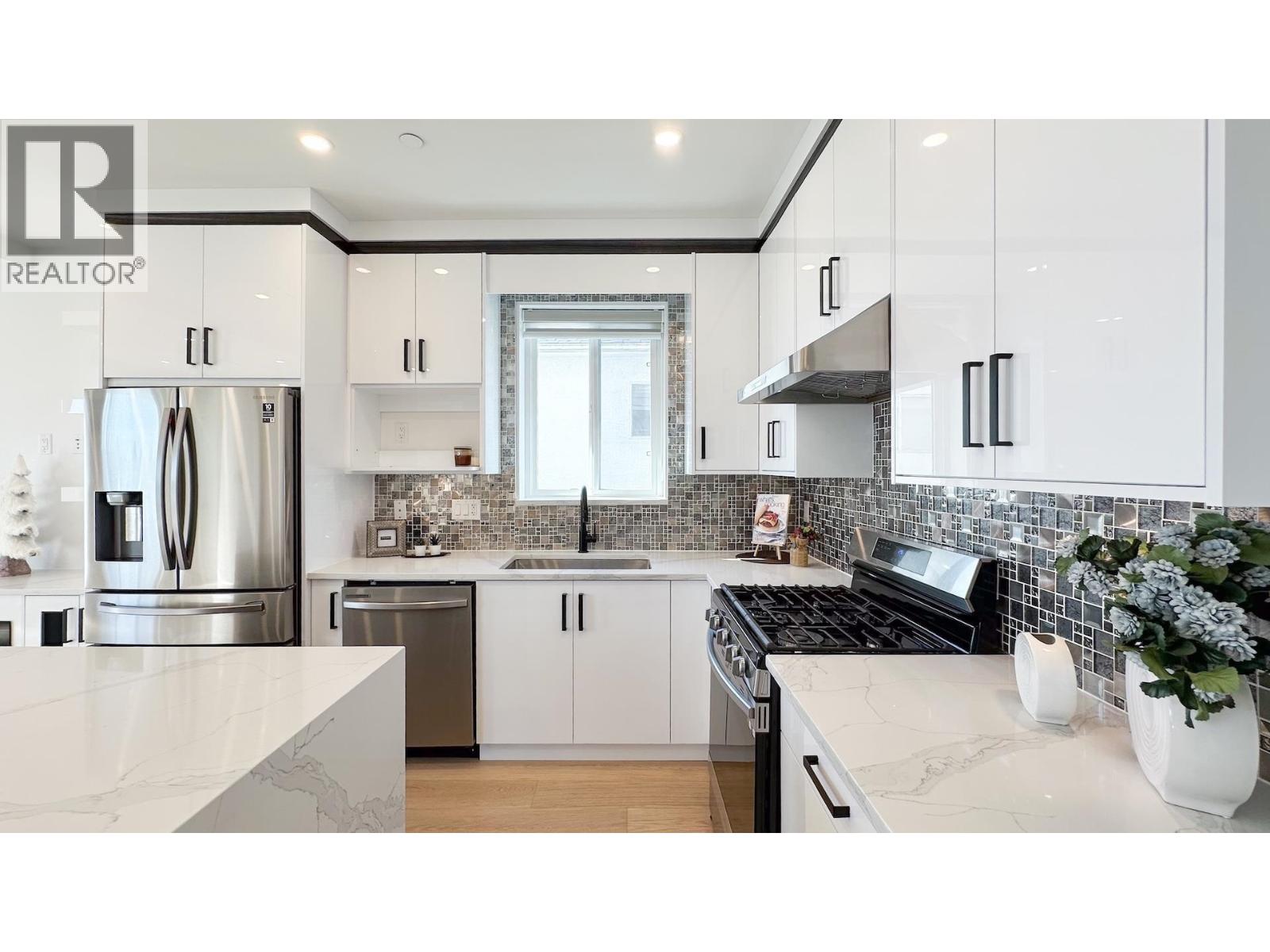 2723 Turner Street, Vancouver, British Columbia  V5K 2G8 - Photo 3 - R3124519