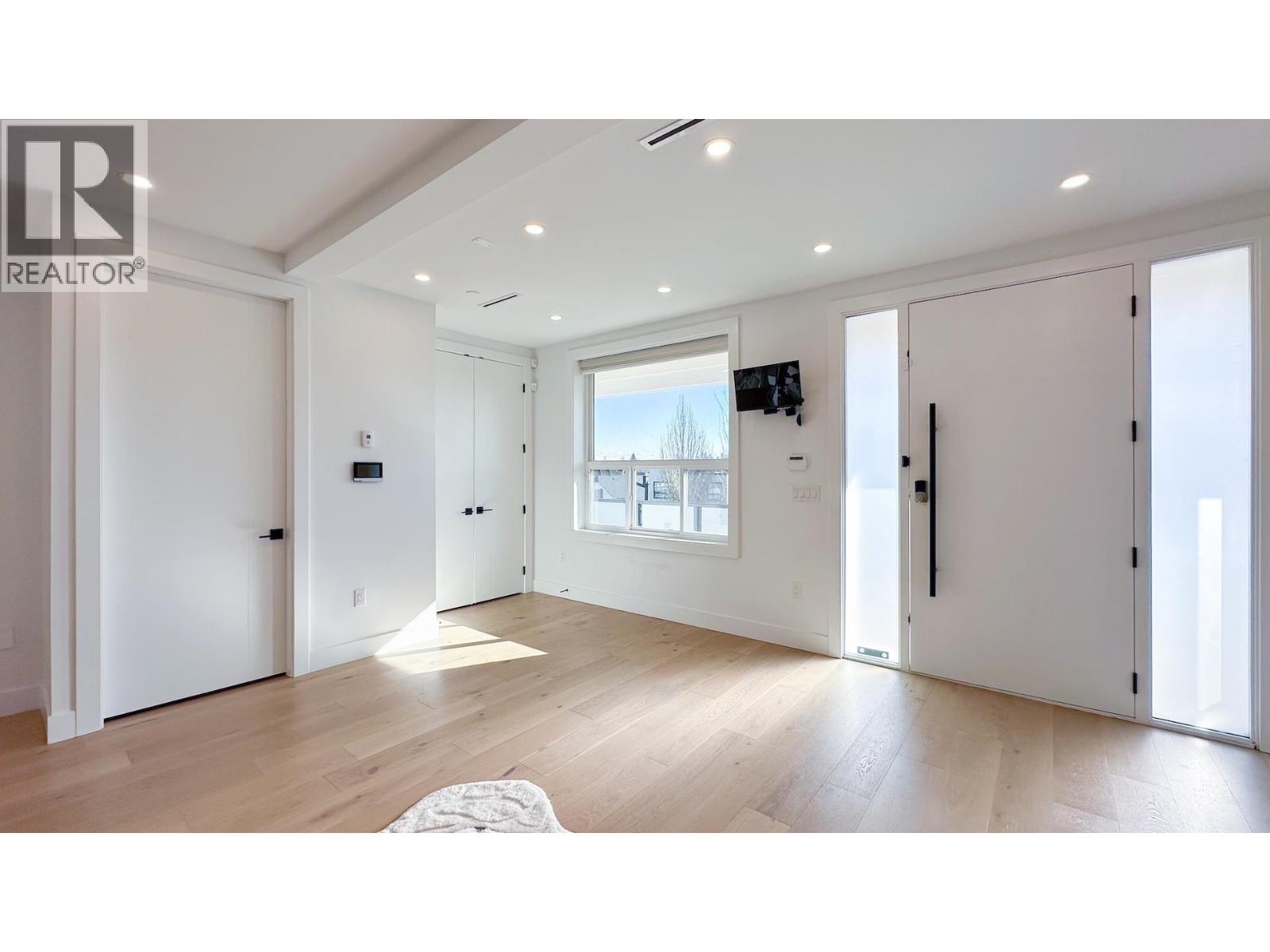2723 Turner Street, Vancouver, British Columbia  V5K 2G8 - Photo 5 - R3124519