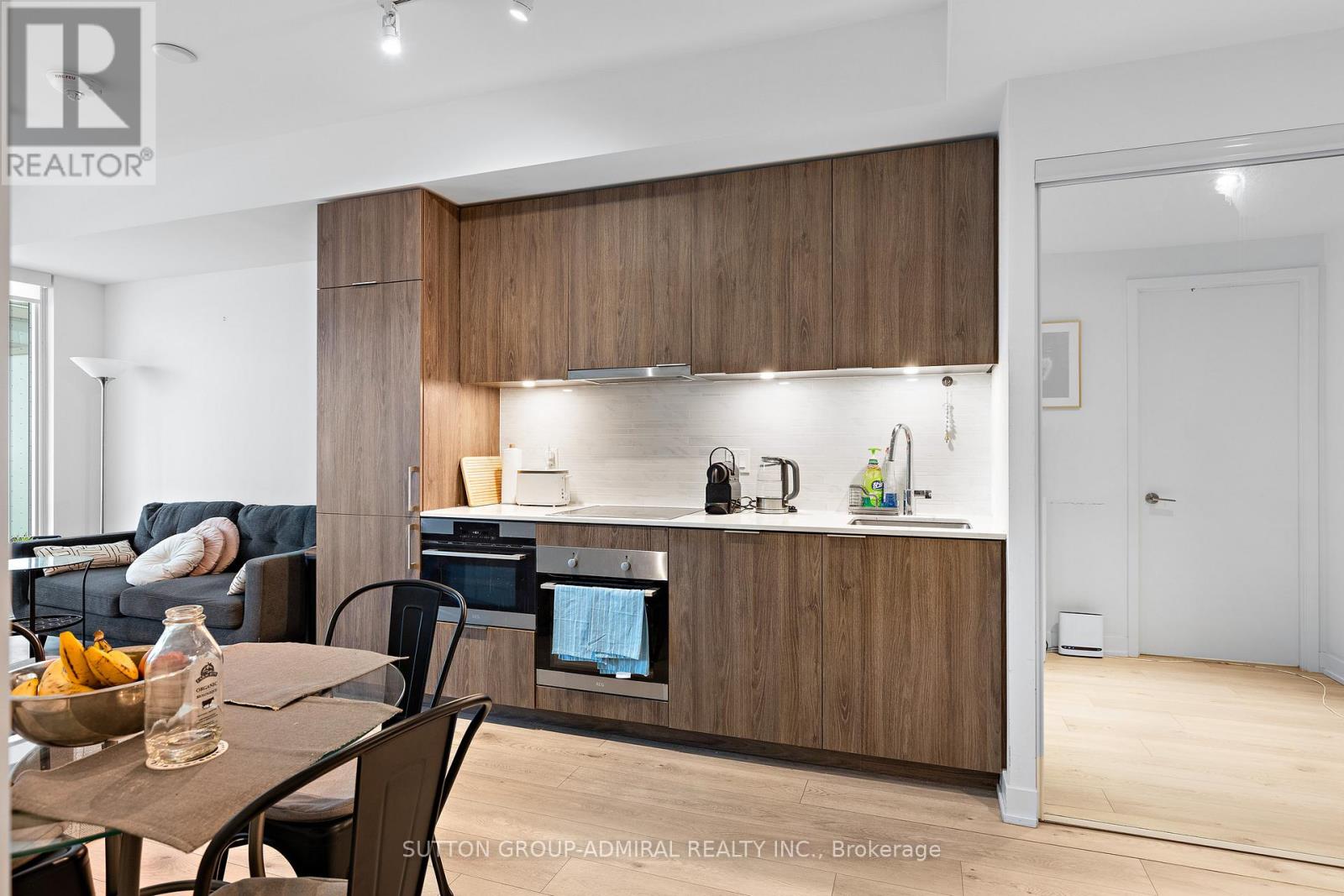 208 - 15 Queens Quay E, Toronto, Ontario  M5E 0A5 - Photo 10 - C13138344