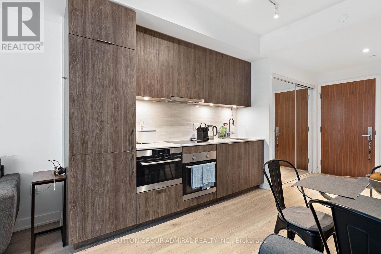 208 - 15 Queens Quay E, Toronto, Ontario  M5E 0A5 - Photo 11 - C13138344