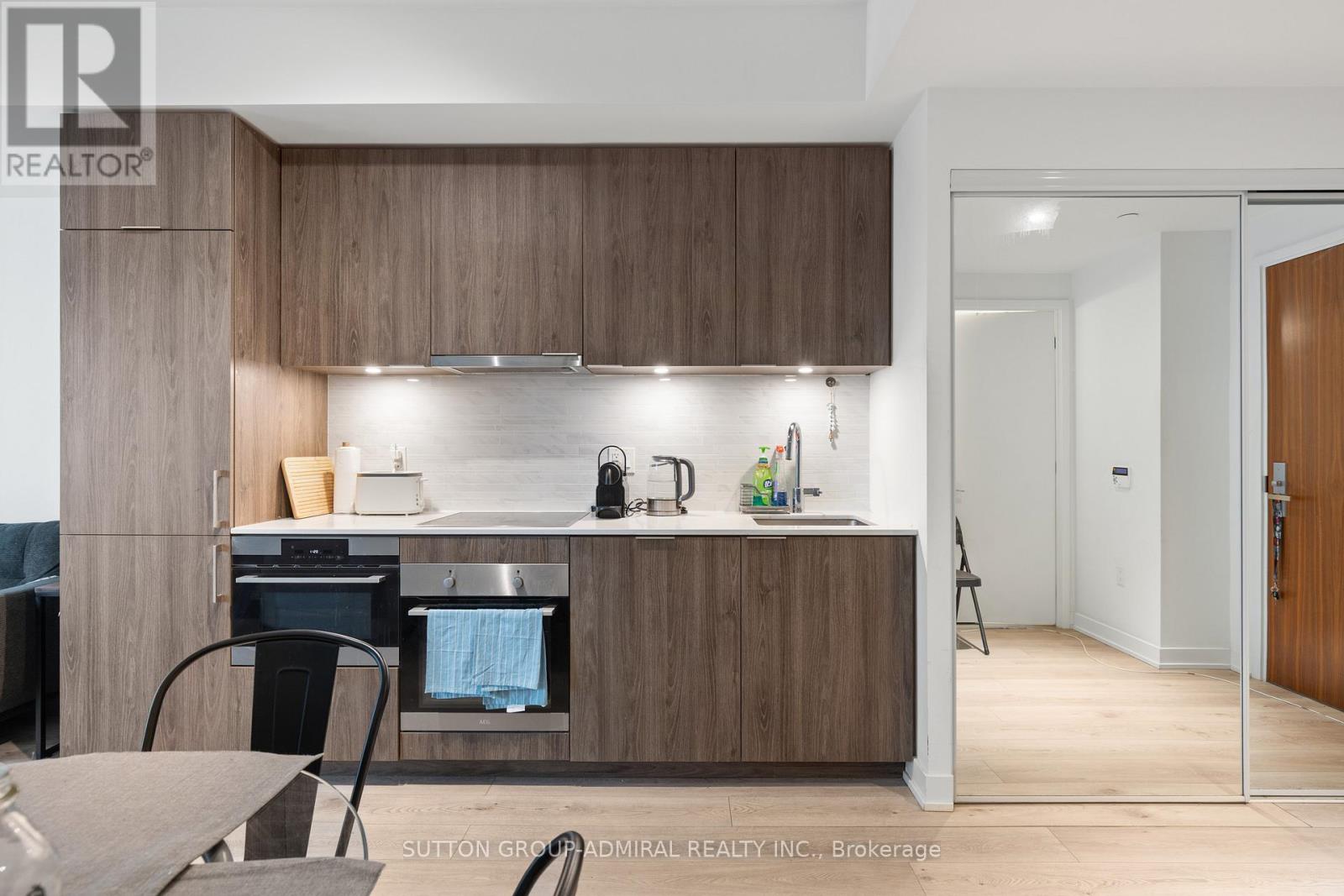 208 - 15 Queens Quay E, Toronto, Ontario  M5E 0A5 - Photo 12 - C13138344