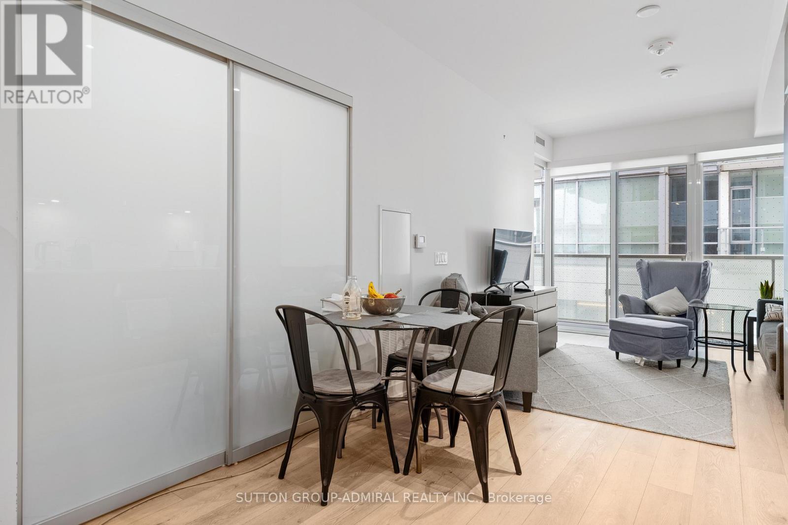208 - 15 Queens Quay E, Toronto, Ontario  M5E 0A5 - Photo 13 - C13138344