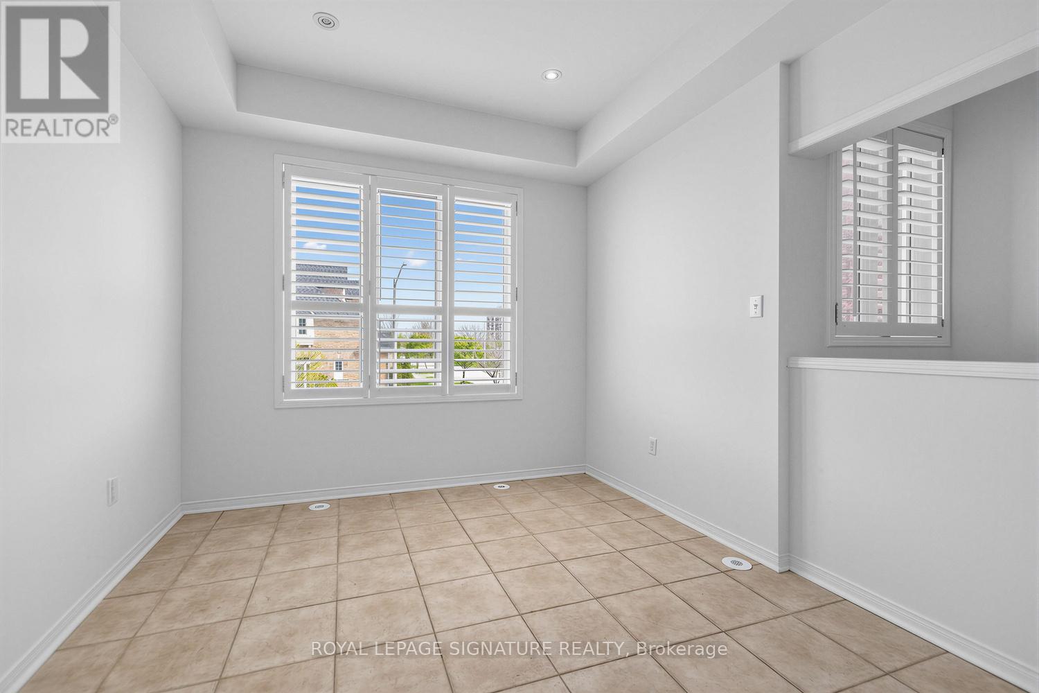 29 Coburg Crescent, Richmond Hill, Ontario  L4B 4E1 - Photo 6 - N13138132