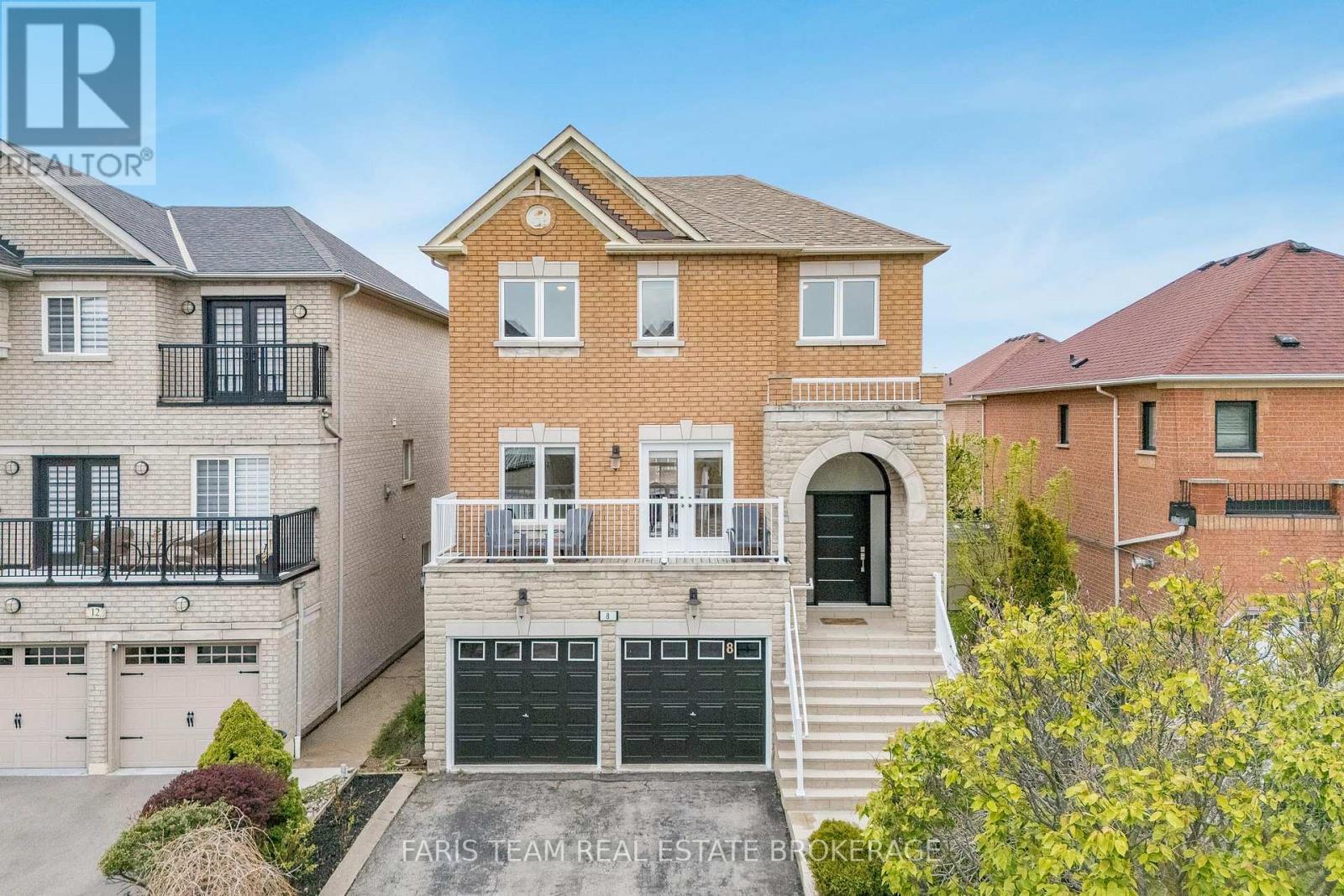 8 PIETRO DRIVE, Vaughan, Ontario