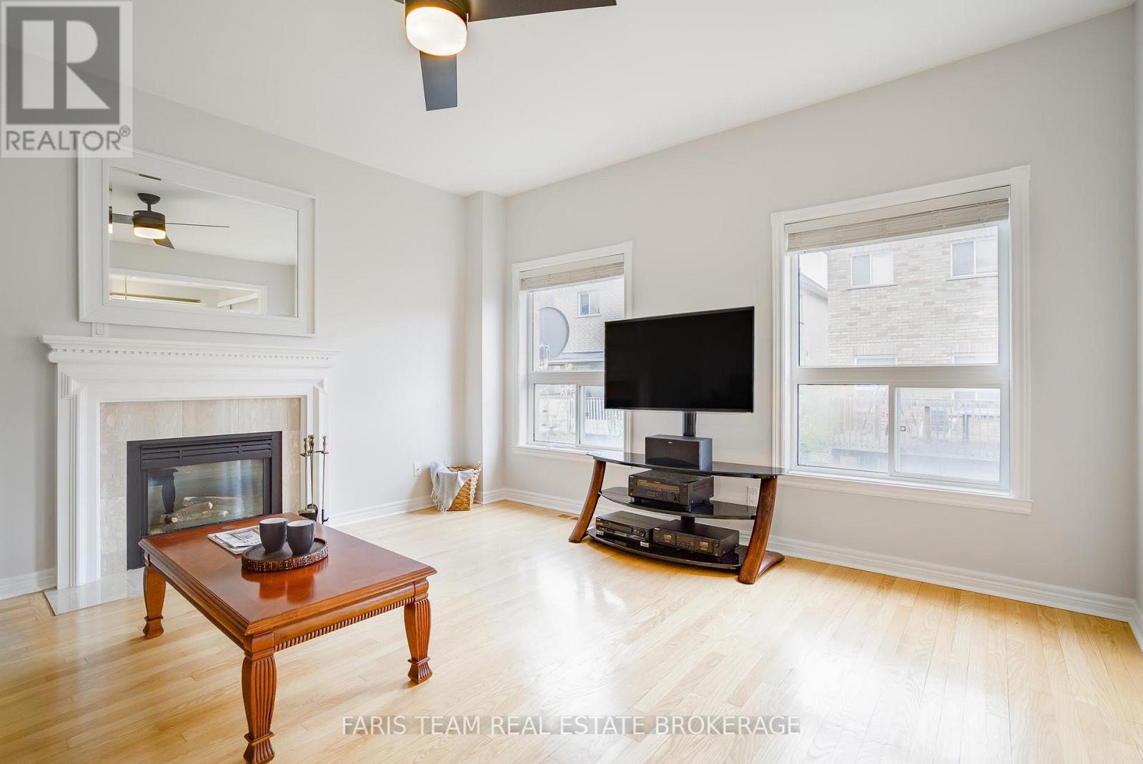 8 Pietro Drive, Vaughan, Ontario  L6A 3K5 - Photo 11 - N13138362