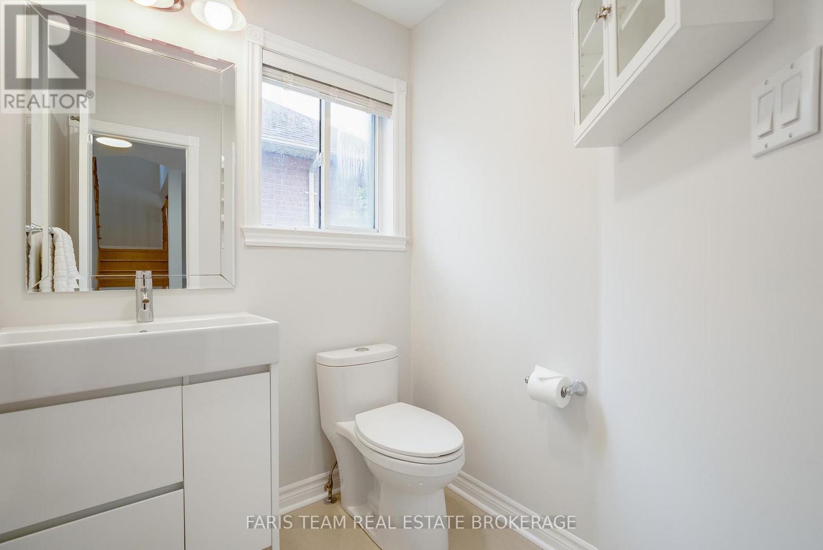 8 Pietro Drive, Vaughan, Ontario  L6A 3K5 - Photo 14 - N13138362
