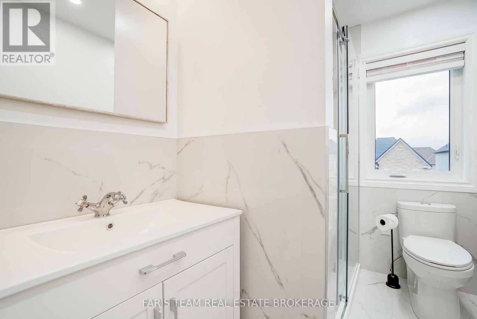 8 Pietro Drive, Vaughan, Ontario  L6A 3K5 - Photo 24 - N13138362