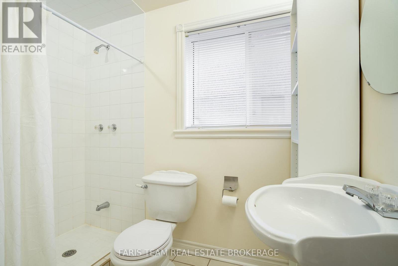 8 Pietro Drive, Vaughan, Ontario  L6A 3K5 - Photo 30 - N13138362