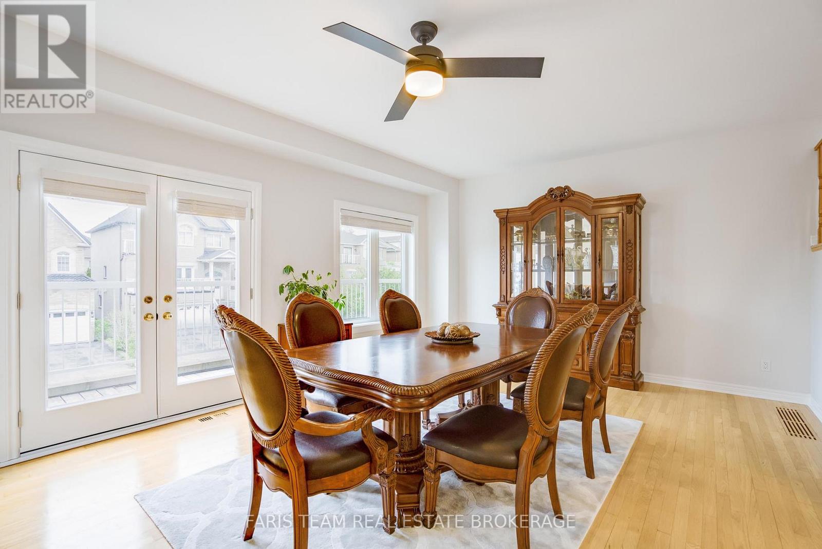 8 Pietro Drive, Vaughan, Ontario  L6A 3K5 - Photo 9 - N13138362