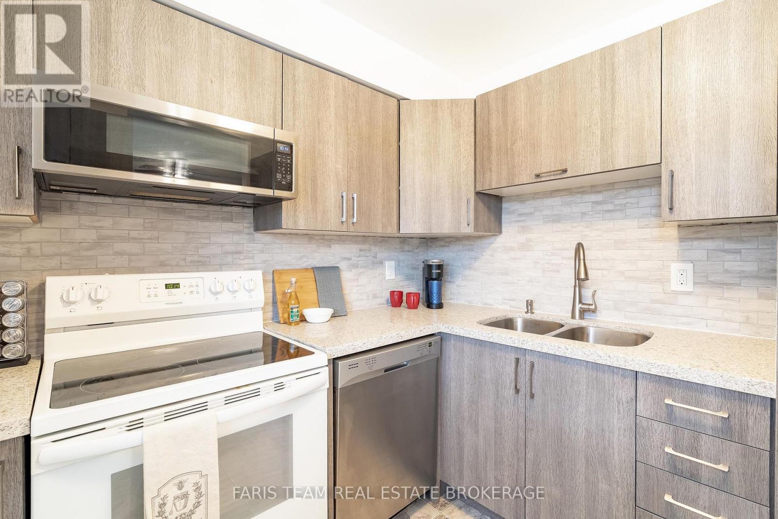3 - 19 Meadow Lane, Barrie, Ontario L4N 7K3 - Photo 6 - S13138340