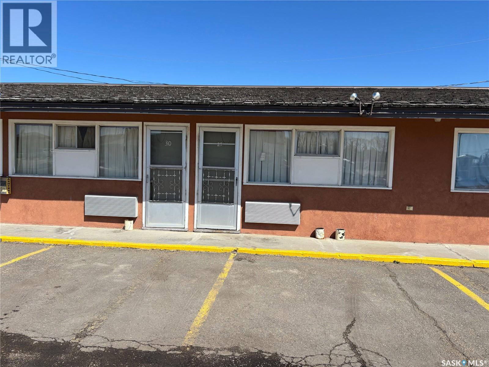 155 North Service ROAD, Swift Current, Saskatchewan