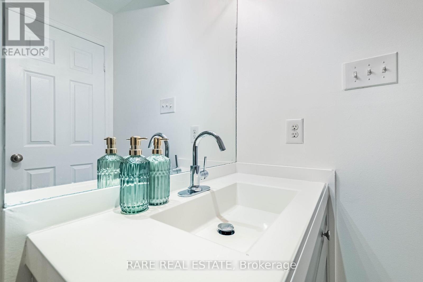 28 - 60 Fairwood Circle, Brampton, Ontario  L6R 0Y6 - Photo 29 - W13138334