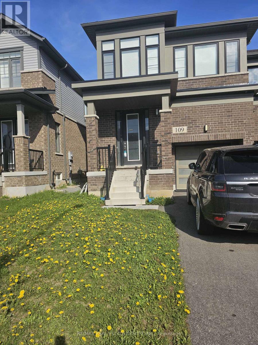 109 Freedom Crescent, Hamilton, Ontario  L0R 1W0 - Photo 1 - X13138360