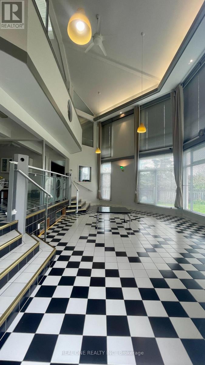 71 Stock Avenue, Toronto, Ontario  M8Z 5C5 - Photo 5 - W13138026