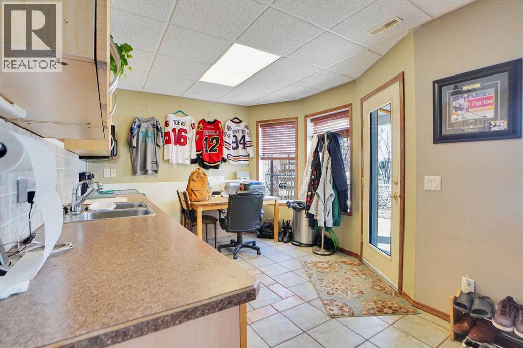 32 Harvest Park Way NE, Calgary, Alberta  T3K 4K8 - Photo 35 - A2296075